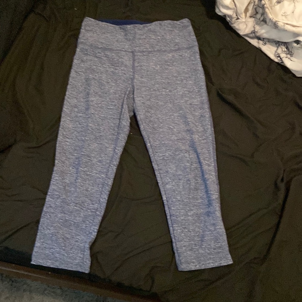 Navy Blue/White Capri Leggings •••
